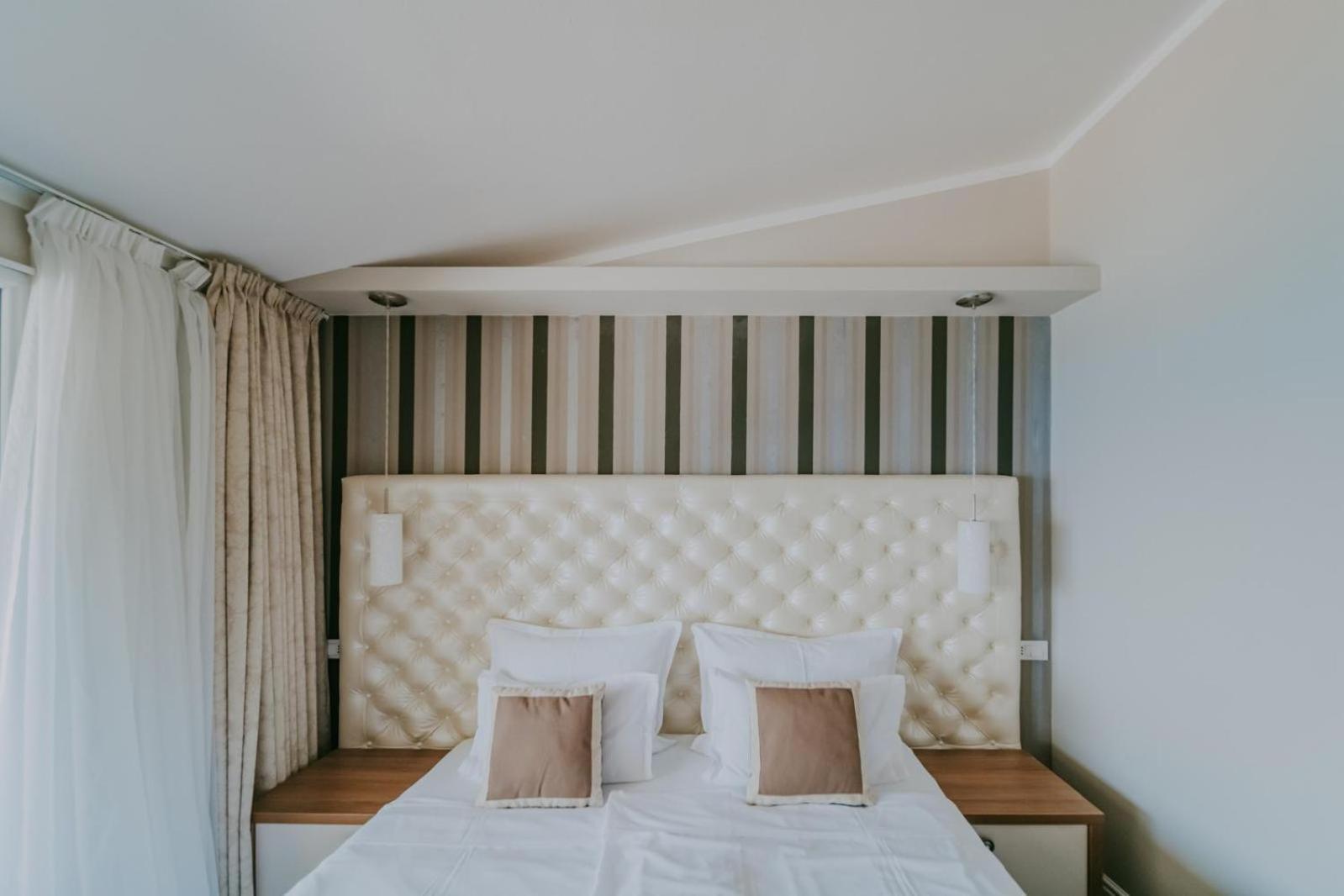 Bellevue Rooms Stara Baška エクステリア 写真
