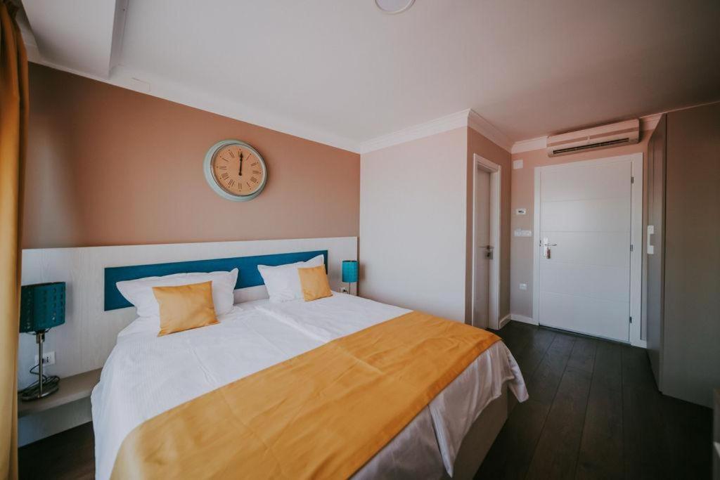 Bellevue Rooms Stara Baška エクステリア 写真