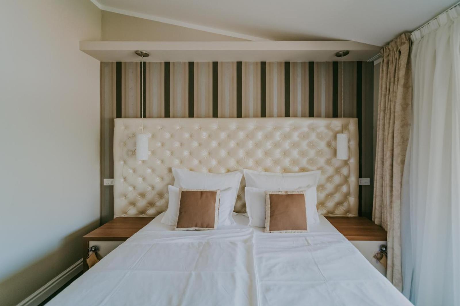 Bellevue Rooms Stara Baška エクステリア 写真