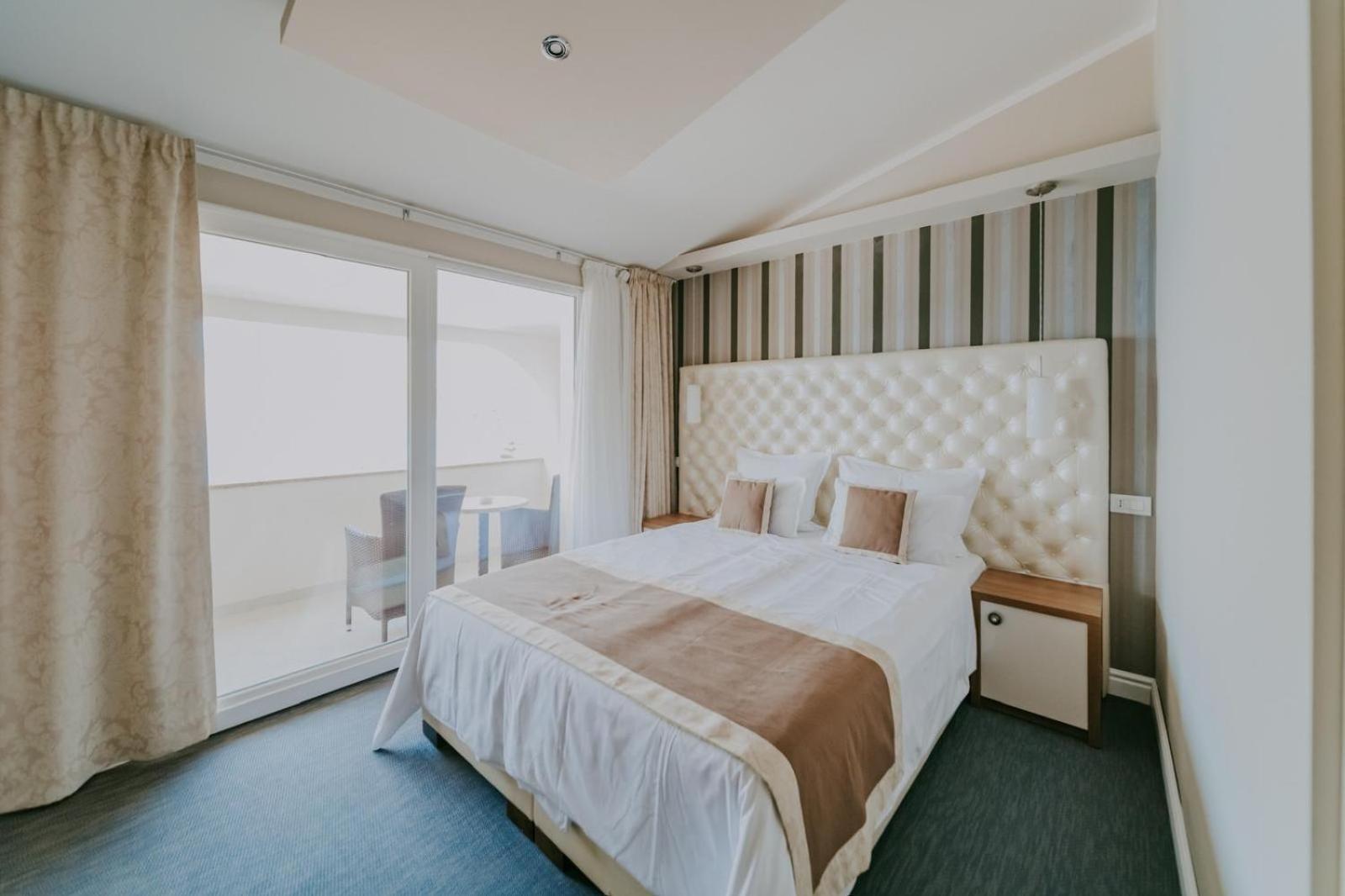 Bellevue Rooms Stara Baška エクステリア 写真