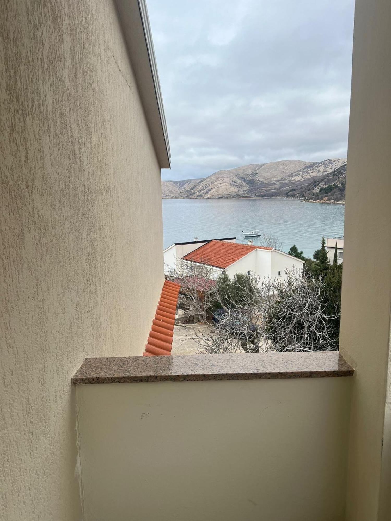 Bellevue Rooms Stara Baška エクステリア 写真